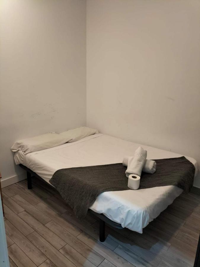 Arce Habitaciones Madrid Esterno foto