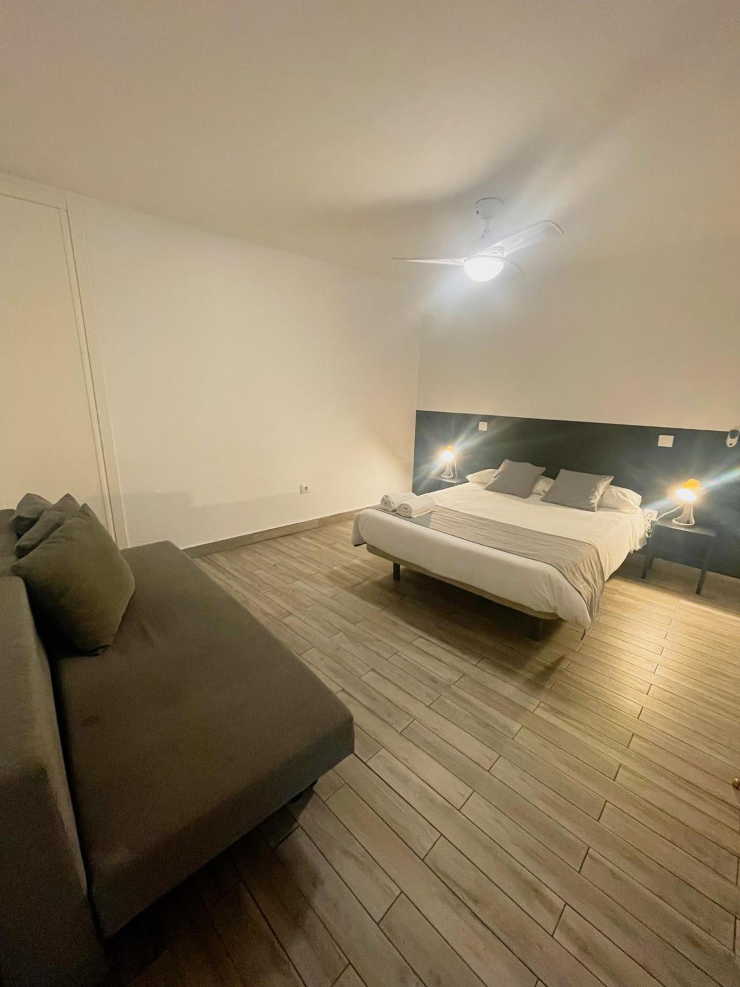 Arce Habitaciones Madrid Esterno foto